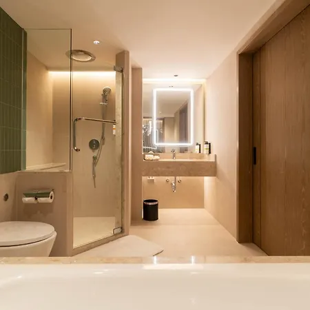 Pullman Phuket Karon Beach Resort Exterior photo Bathroom