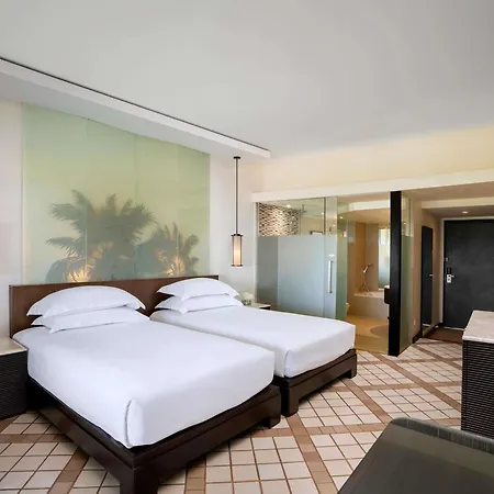 Pullman Phuket Karon Beach Resort Exterior photo