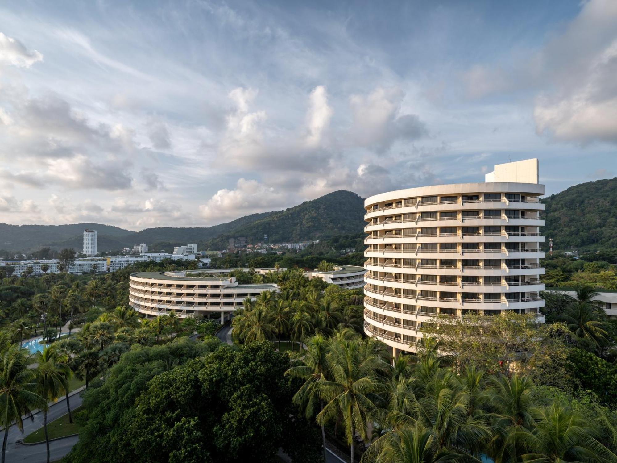 渡假村 Pullman Phuket 5*