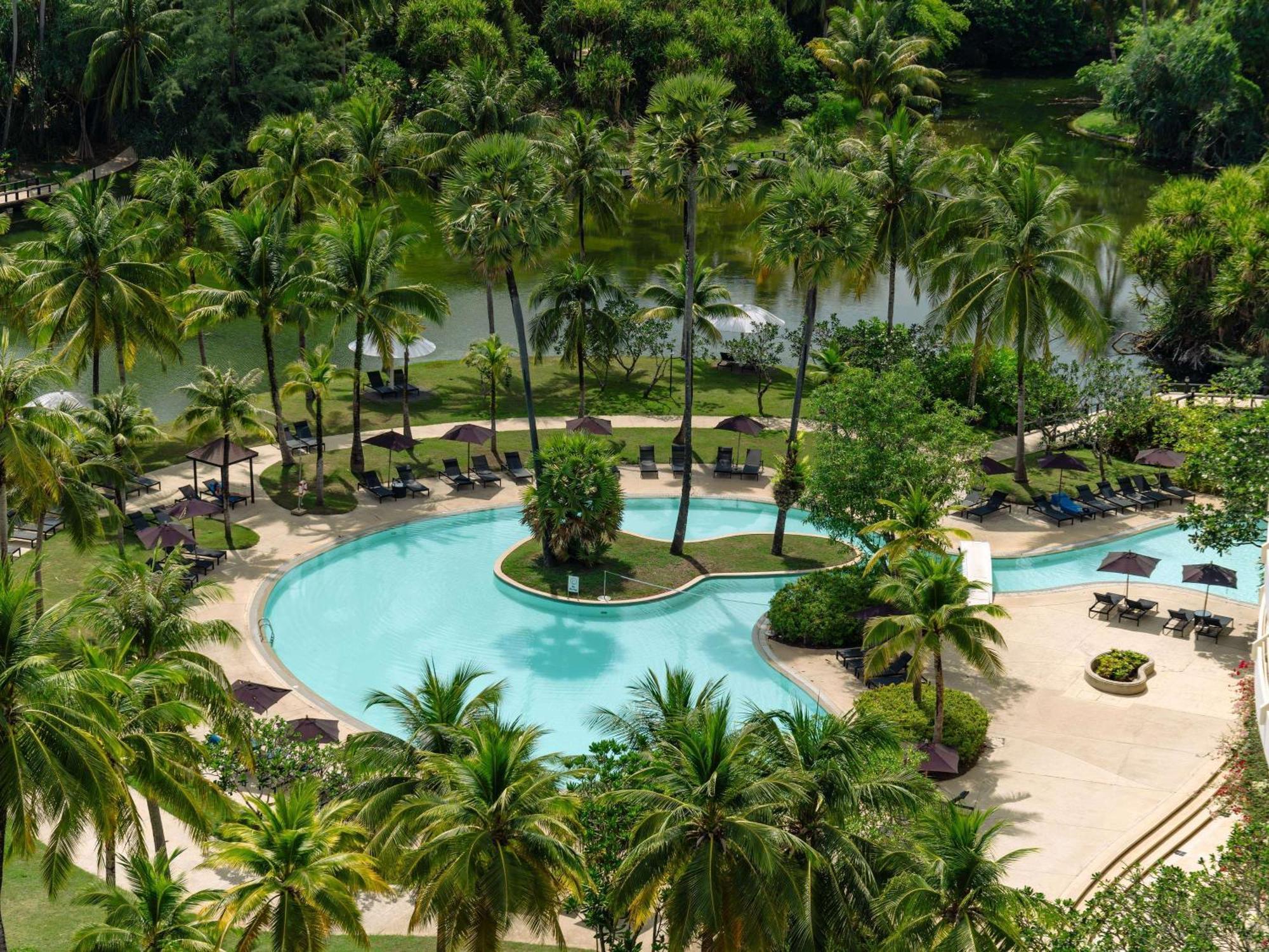 渡假村 Pullman Phuket 5*