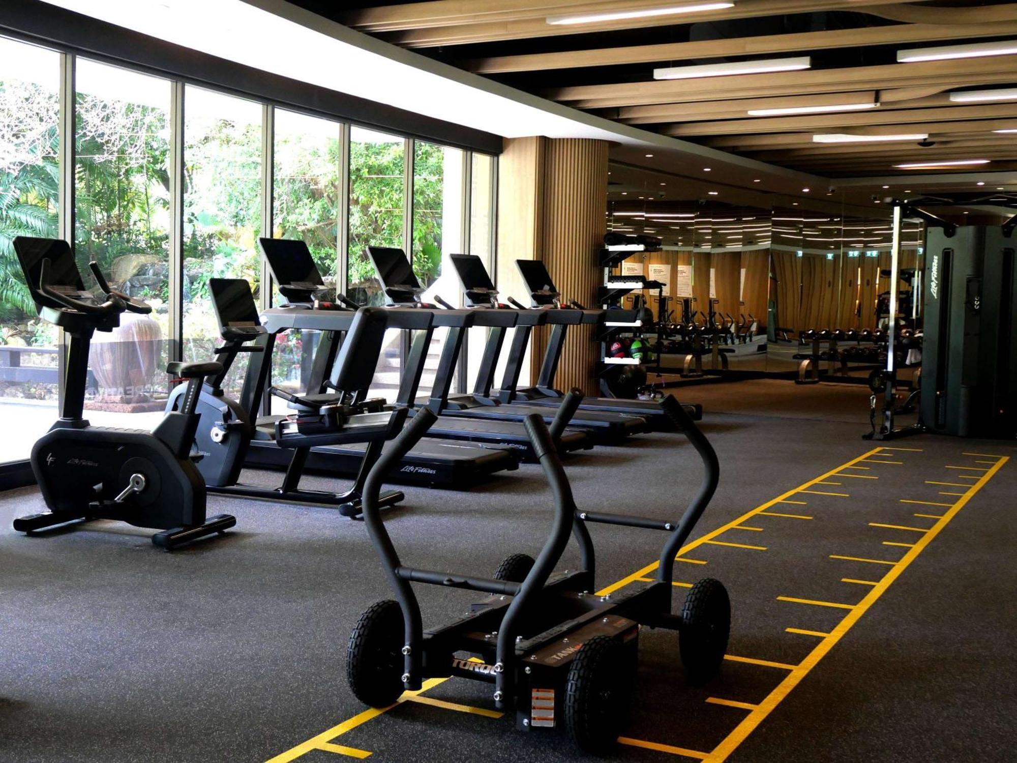 รีสอร์ท พูลแมน ภูเก็ต กะรน บีช รีสอร์ต 5*