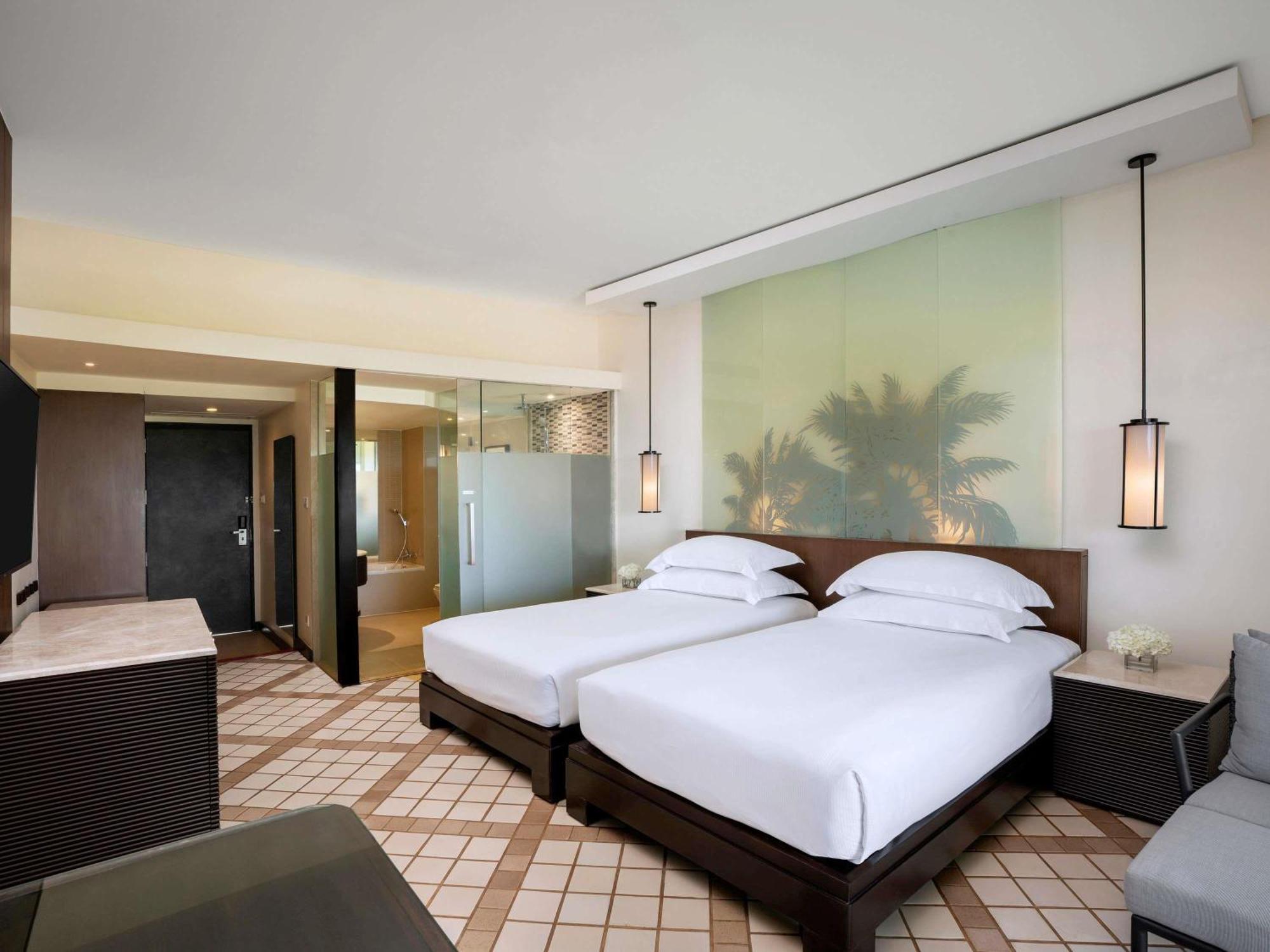 Resort Pullman Phuket 5*
